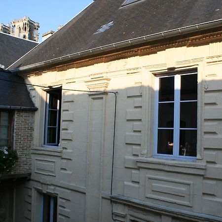 Le Refuge Des Cordeliers Apartment Лаон Екстериор снимка