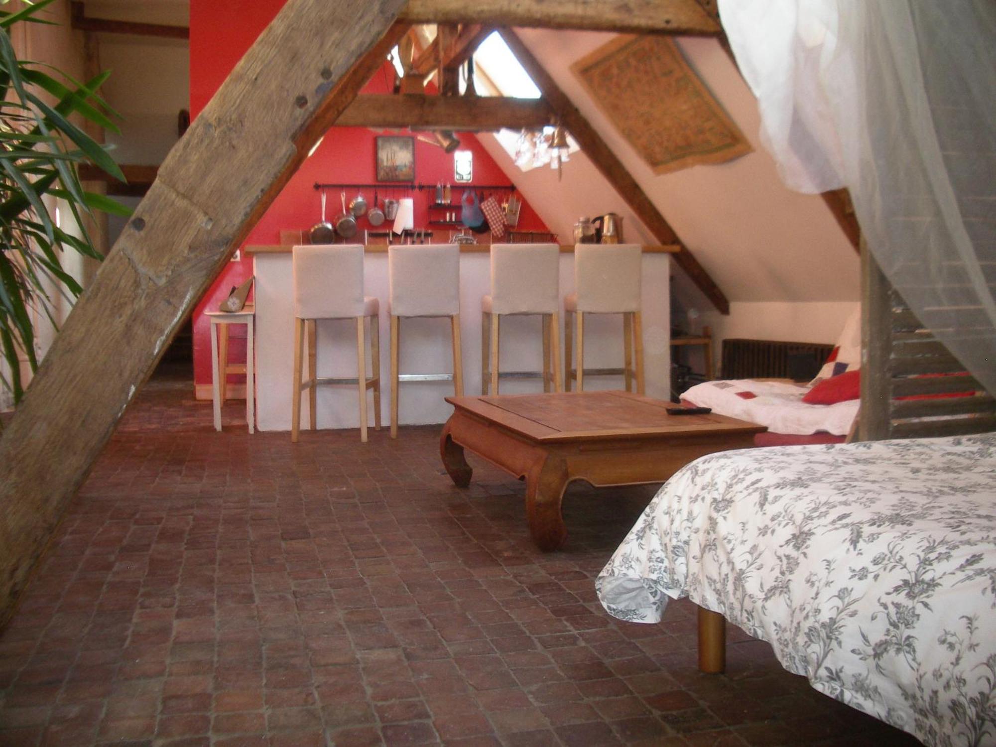 Le Refuge Des Cordeliers Apartment Лаон Стая снимка