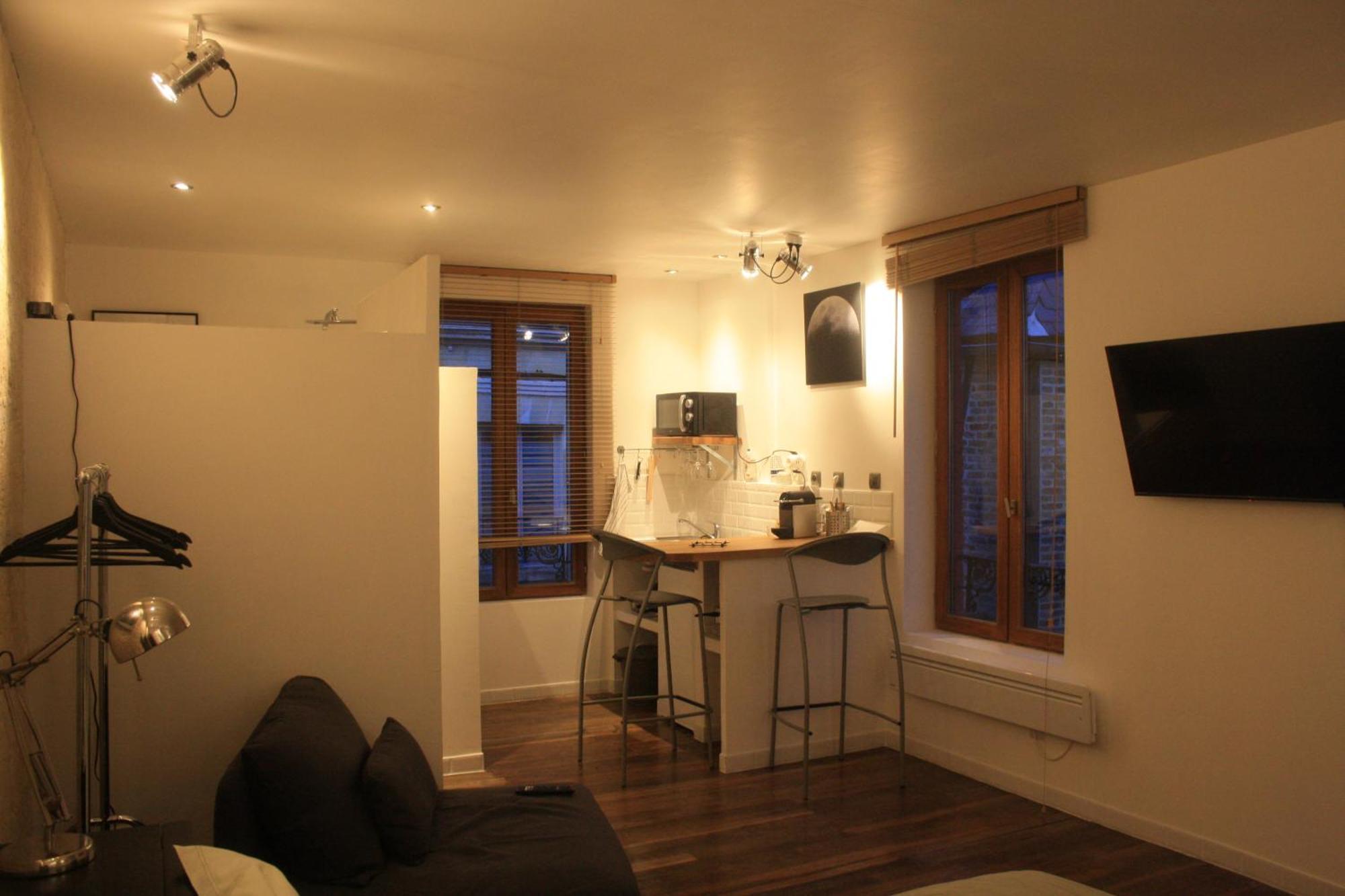 Le Refuge Des Cordeliers Apartment Лаон Стая снимка