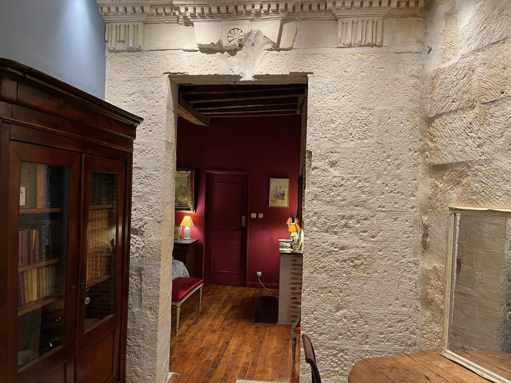 Le Refuge Des Cordeliers Apartment Лаон Стая снимка