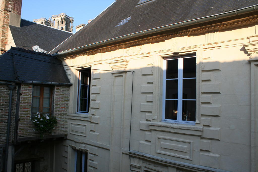 Le Refuge Des Cordeliers Apartment Лаон Екстериор снимка